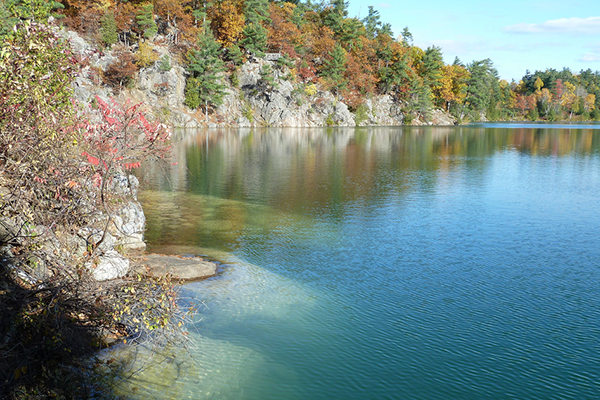Canada Hidden Gems in Quebec: Pink Lake