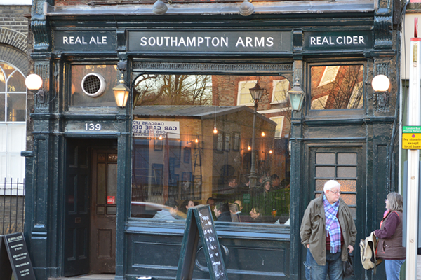 Favorite London Pubs: Southampton Arms