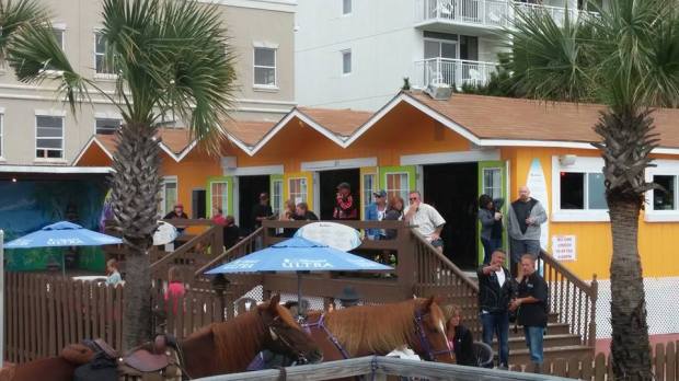 Best Myrtle Beach Beachfront Bars: McAdoo's