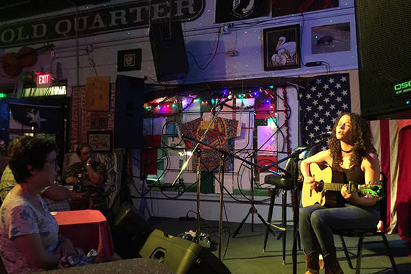 Galveston Nightlife: Old Quarter Acoustic Cafe