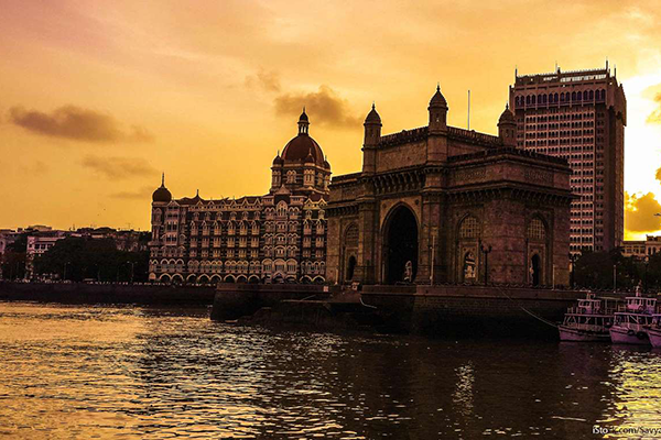 Mumbai Things To Do: Gateway of India