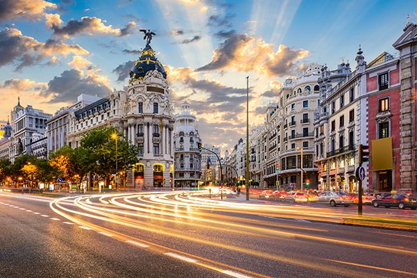 How to Get Around Spain: Gran Via