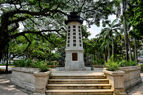 Free Places to Visit in Singapore: Lim Bo Seng Memorial