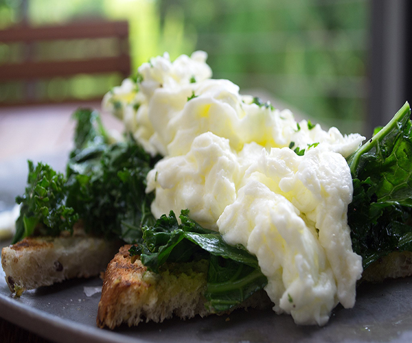 Egg white toast and spinach