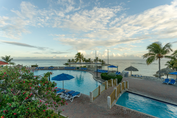 Holiday Inn Resort Montego Bay pool