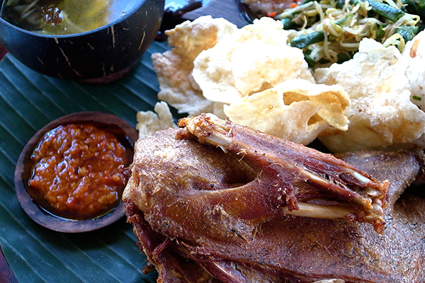 What To Eat in Bali: Bebek Betutu