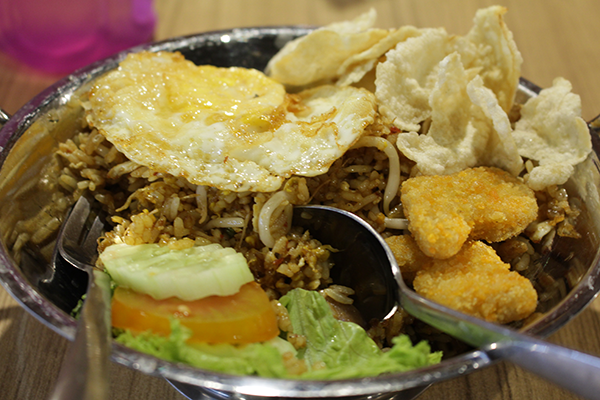 What To Eat in Bali: Nasi Goreng