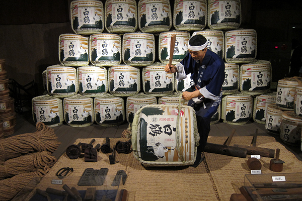 Best Kobe Breweries: Hakutsuru Sake Brewery and Museum